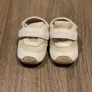 NWOT Nautica baby shoes